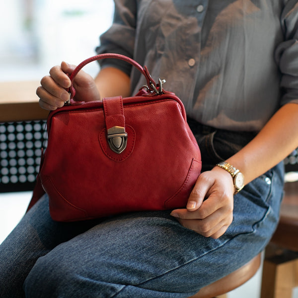 Modern Doctor Style Handbags For Women – iLeatherhandbag