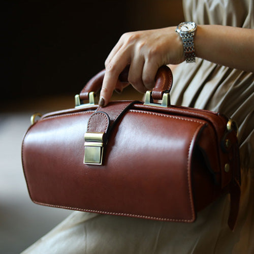 The Ultimate Guide to Finding the Perfect Doctor's Bag for Women