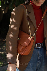 Chic Leather Underarm Bag With Chain