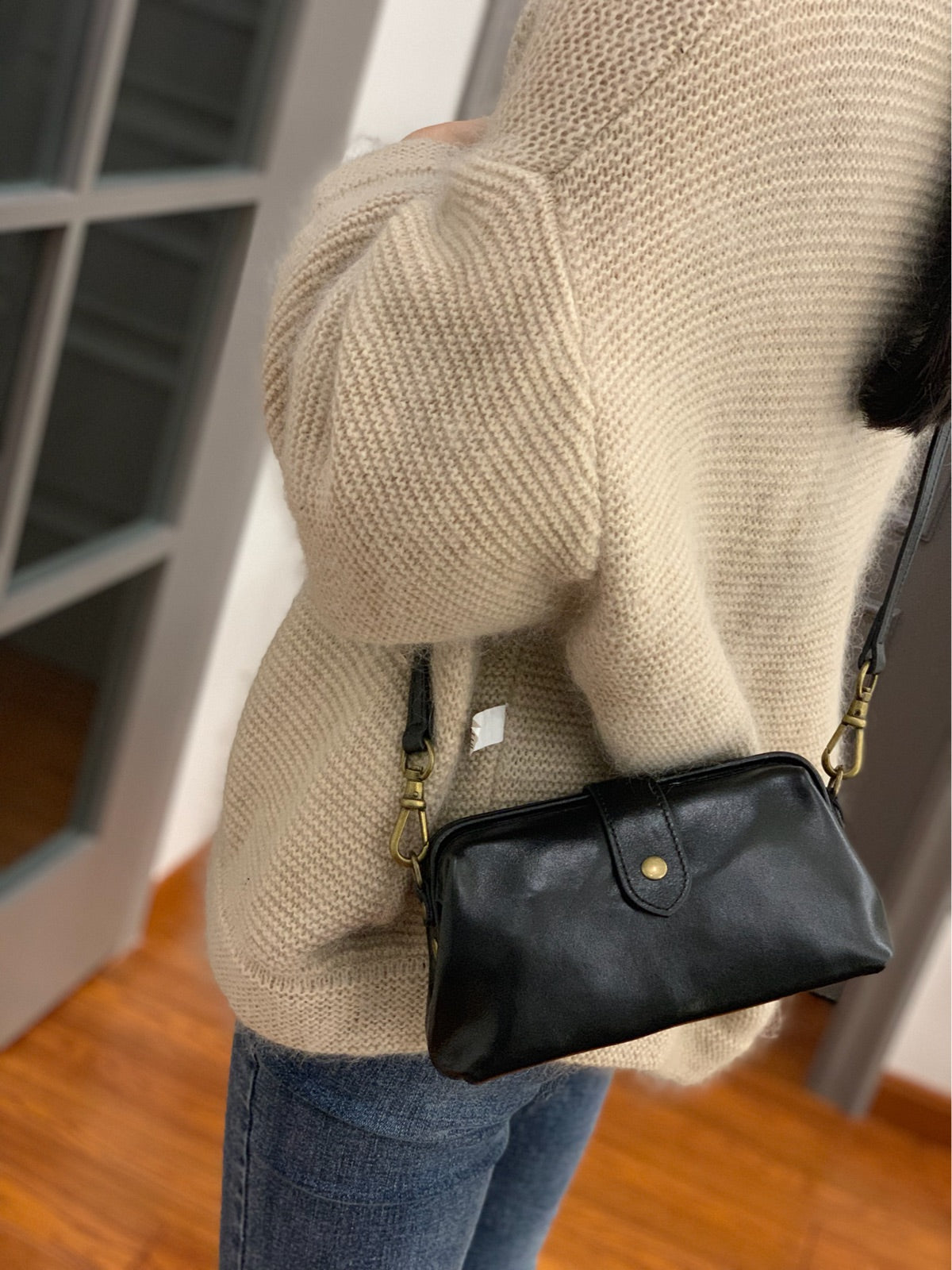 Cowhide Leather Clip Crossbody Clutch Pouch For Women – iLeatherhandbag