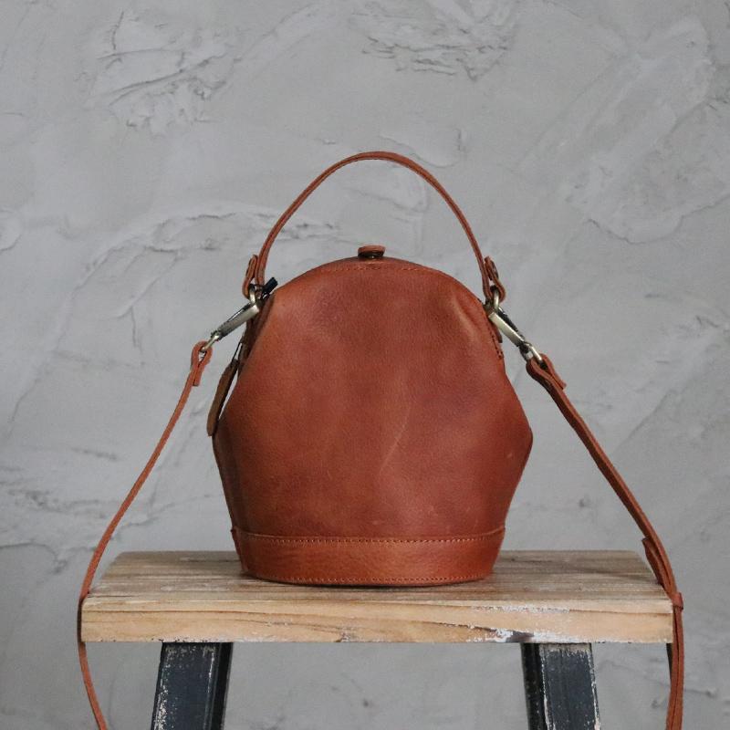 Vintage Womens Brown Leather doctor handbag shoulder doctor bag Purse for women